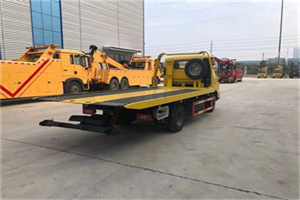 梅列非事故拖车