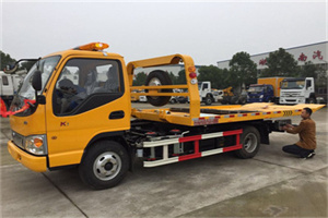 梅列哪里有拖车服务